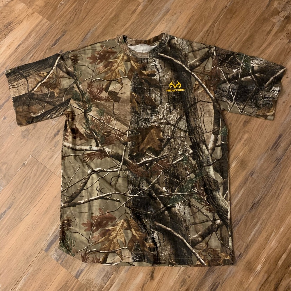 Men’s real tree tee
